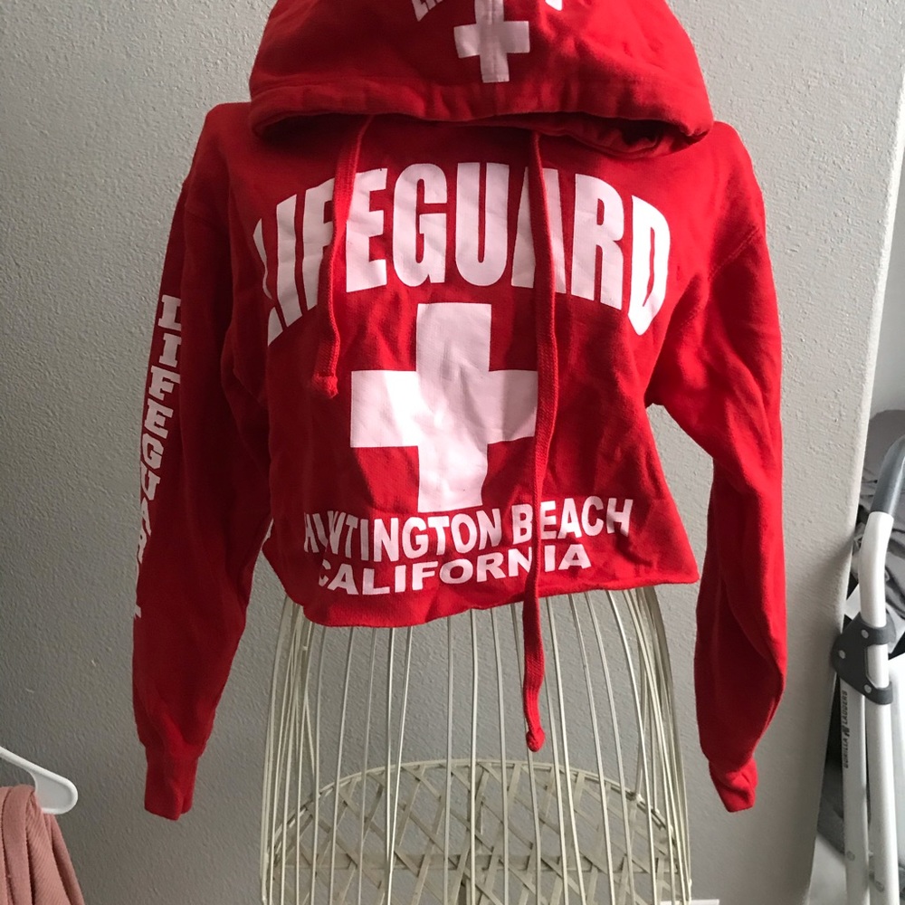 Cropped lifeguard pull over hoodie